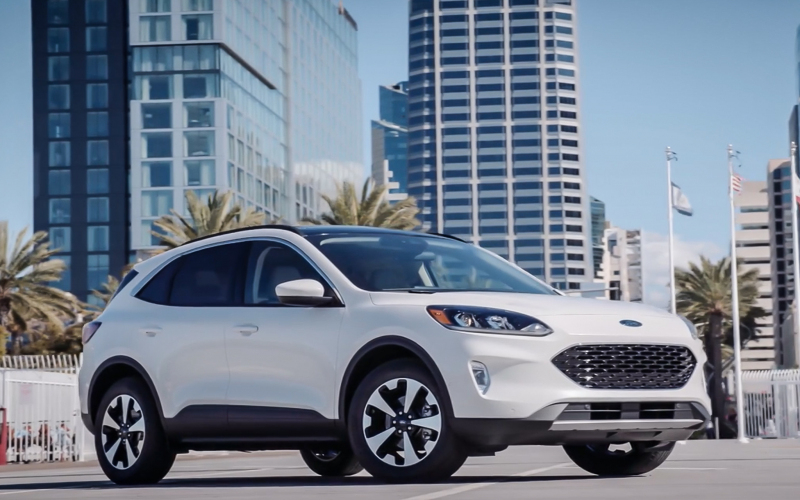 2020 Ford Escape Hybrid Review: Reaching Fuel Potential