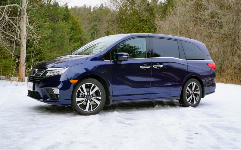 2020 Honda Odyssey Touring Test Drive | Expert Reviews